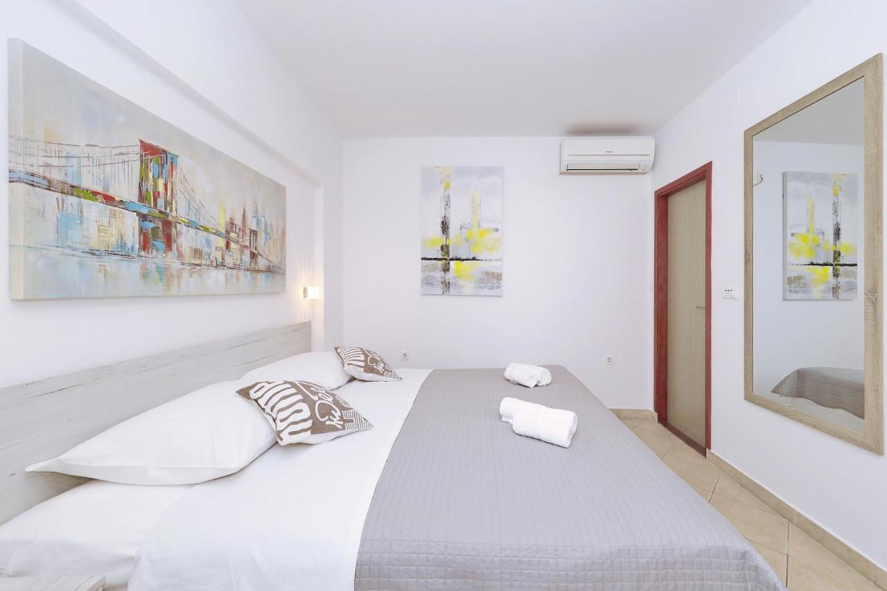 Apartmani Strpic Биоград-на-Мору Экстерьер фото