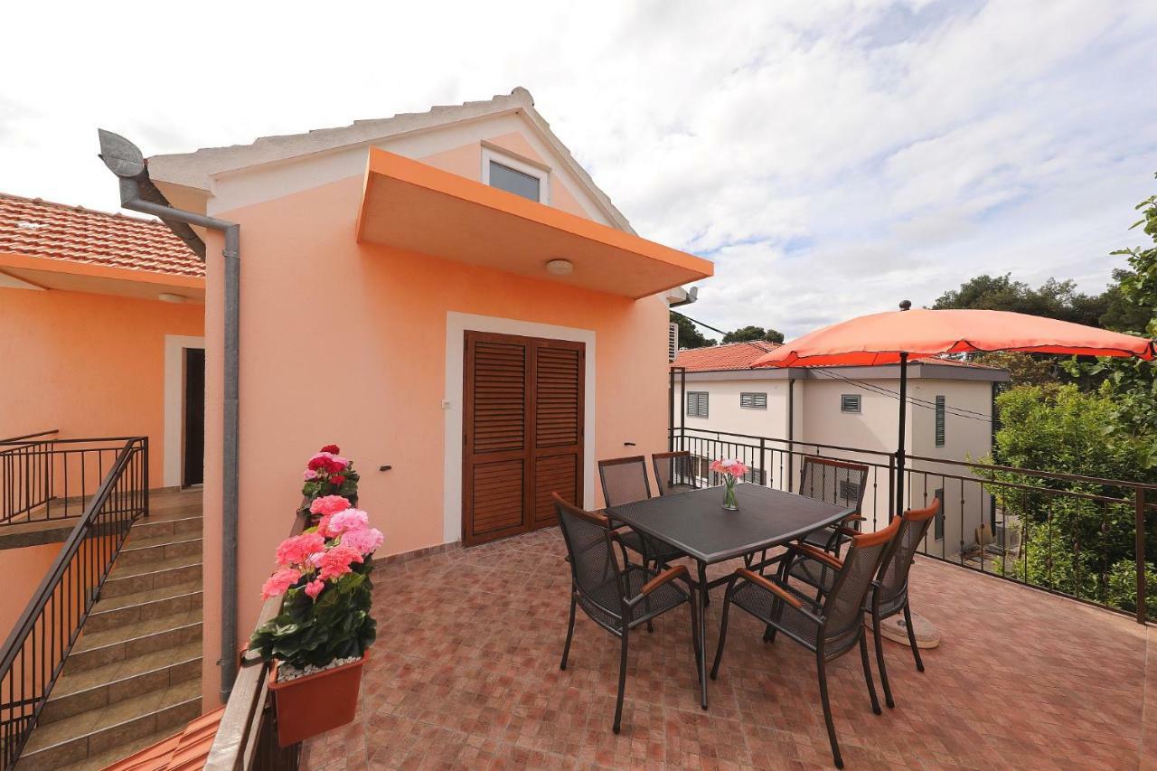 Apartmani Strpic Биоград-на-Мору Экстерьер фото